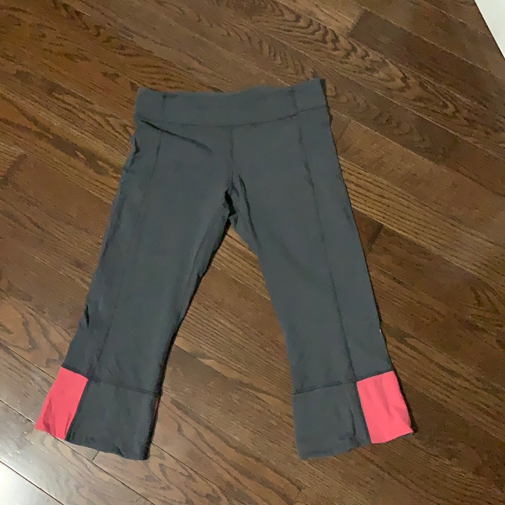 Lululemon reversable cropped leggings